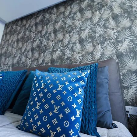 Moonlit Terrace Escape Han St. Paul's Bay