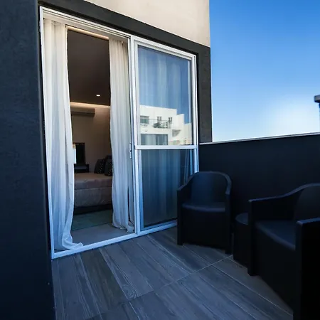 Moonlit Terrace Escape Inn *