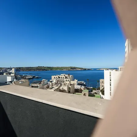 Inn Moonlit Terrace Escape *