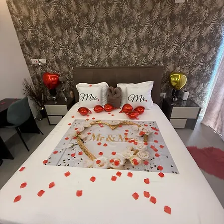 Moonlit Terrace Escape * St. Paul's Bay