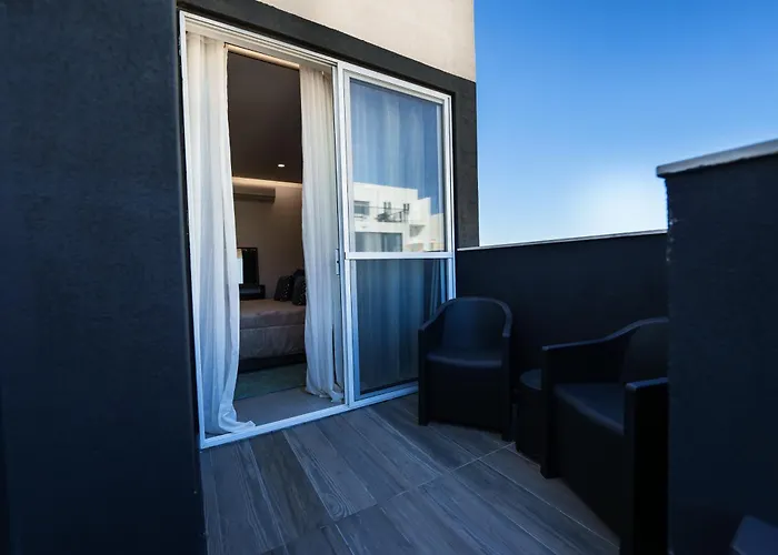 Moonlit Terrace Escape Han/Misafirhane *