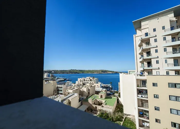 Moonlit Terrace Escape Han/Misafirhane *