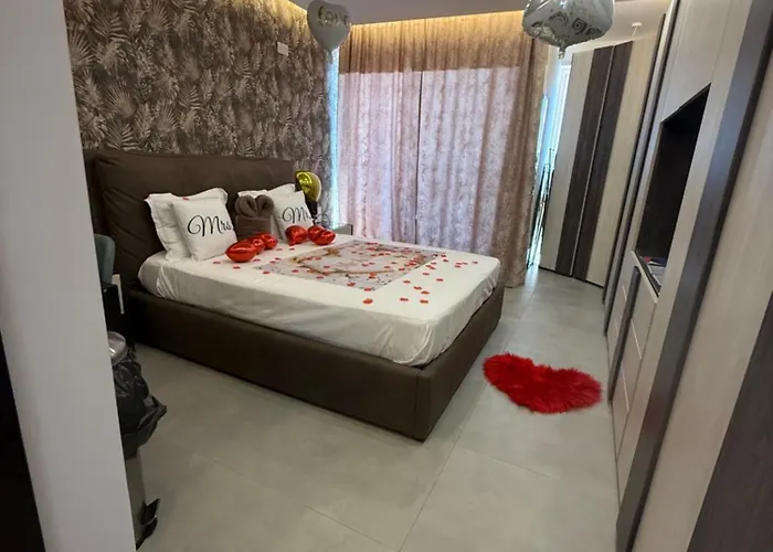 Han/Misafirhane Moonlit Terrace Escape