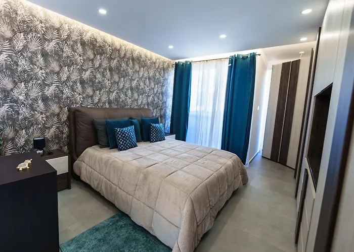 Moonlit Terrace Escape 宾馆 *